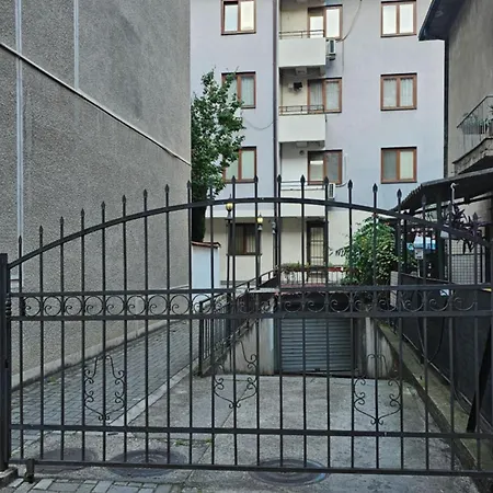 S&s Centre *